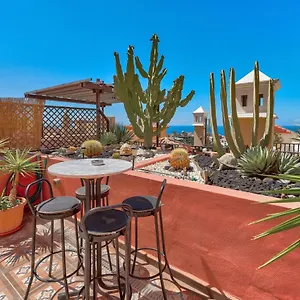 https://beautiful-apartment-in-terrazas-del-duque-i.adeje-hotels.com